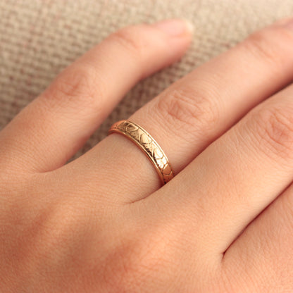 1950s 9ct gold wedding band