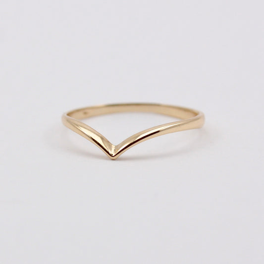 Dainty Vintage 9ct Gold Plain Wishbone Ring, 1981