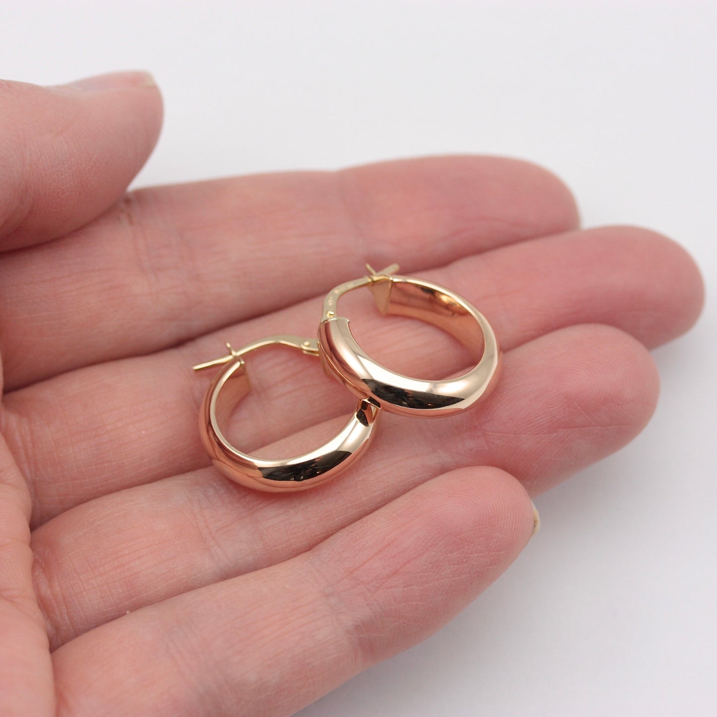 Pre-owned 9ct Gold Chunky Plain Hoop Earrings, Medium